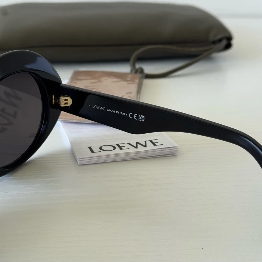 New! Loewe Black Round Sunglasses LW40146I 01A, Authentic
